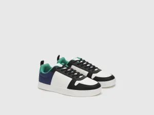 Abstract Pattern Lace-Up Sneakers