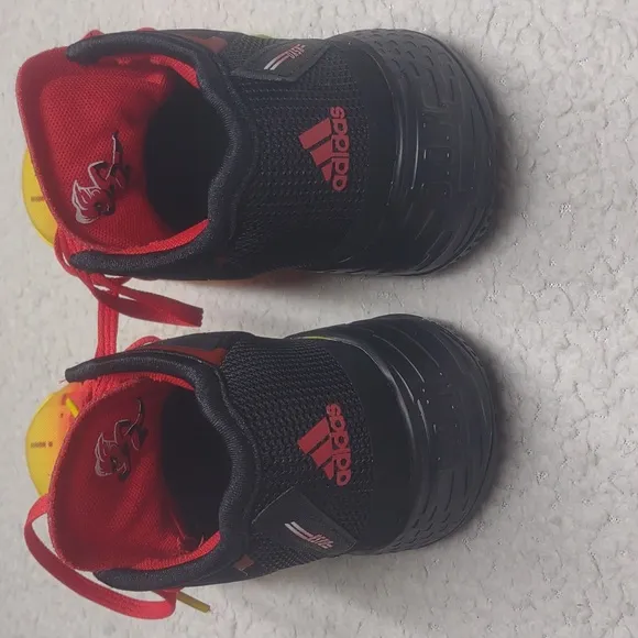 Adidas DON Issue 4 X Pixar The Incredibles Dash Kids 13k Youth Red basketball