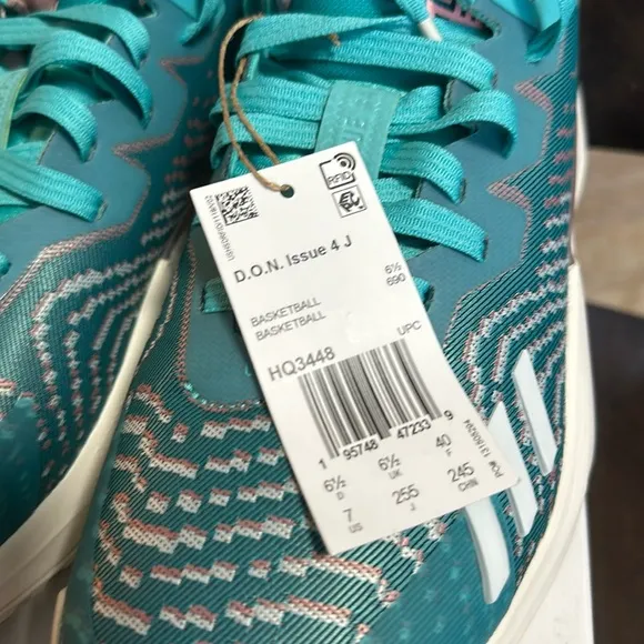adidas Kids' D.O.N. Issue #4 Basketball Shoes: BLUE/OFF-WHITE: NEW IN BOX: SZ 7