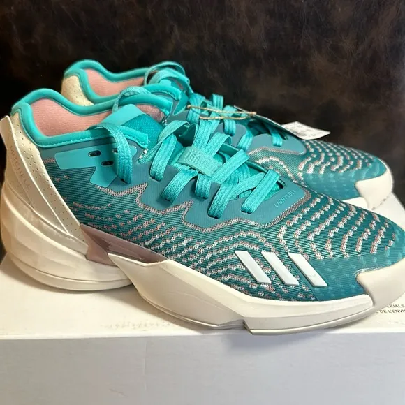 adidas Kids' D.O.N. Issue #4 Basketball Shoes: BLUE/OFF-WHITE: NEW IN BOX: SZ 7