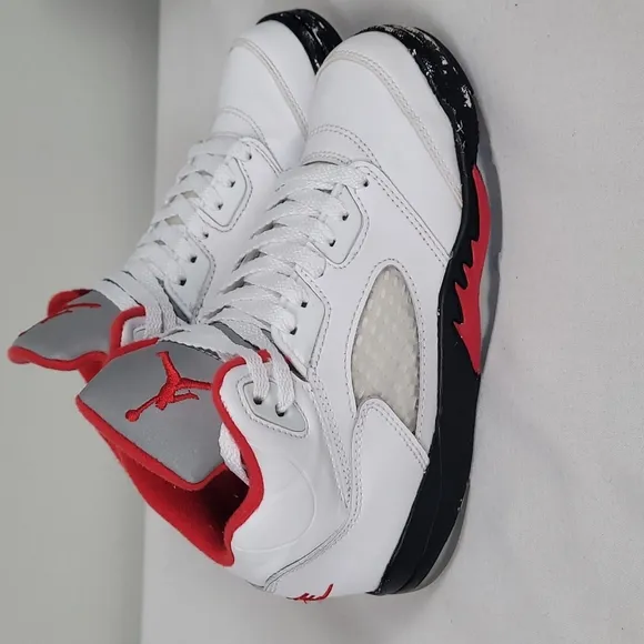 Air Jordan 5 retro fire red basketball red youth 13