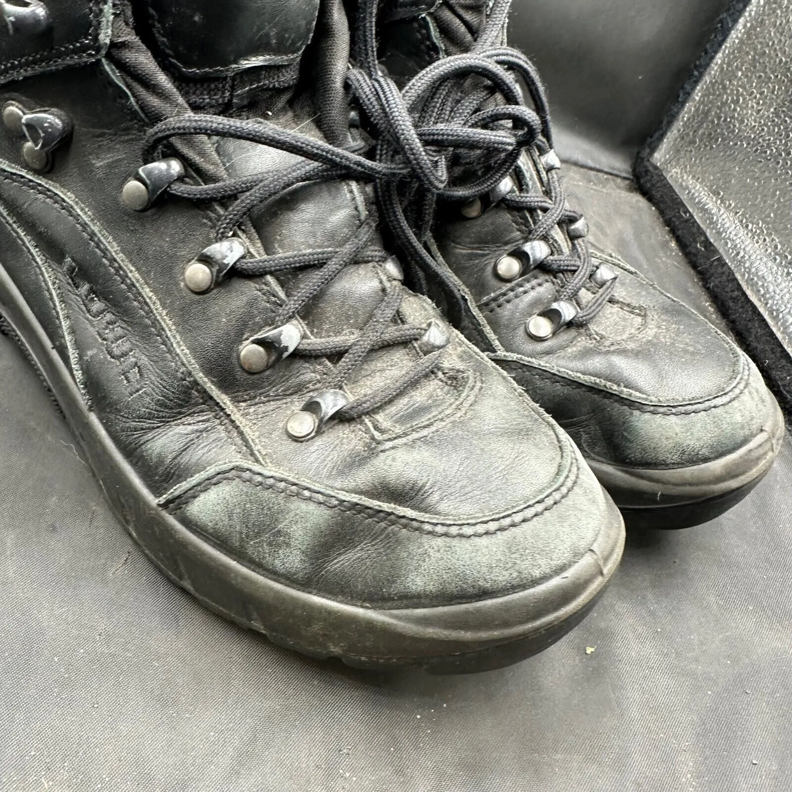 Army Black Leather High Top LOWA Gore-Tex Combat Boots - Size EU 39 - UK 5.5