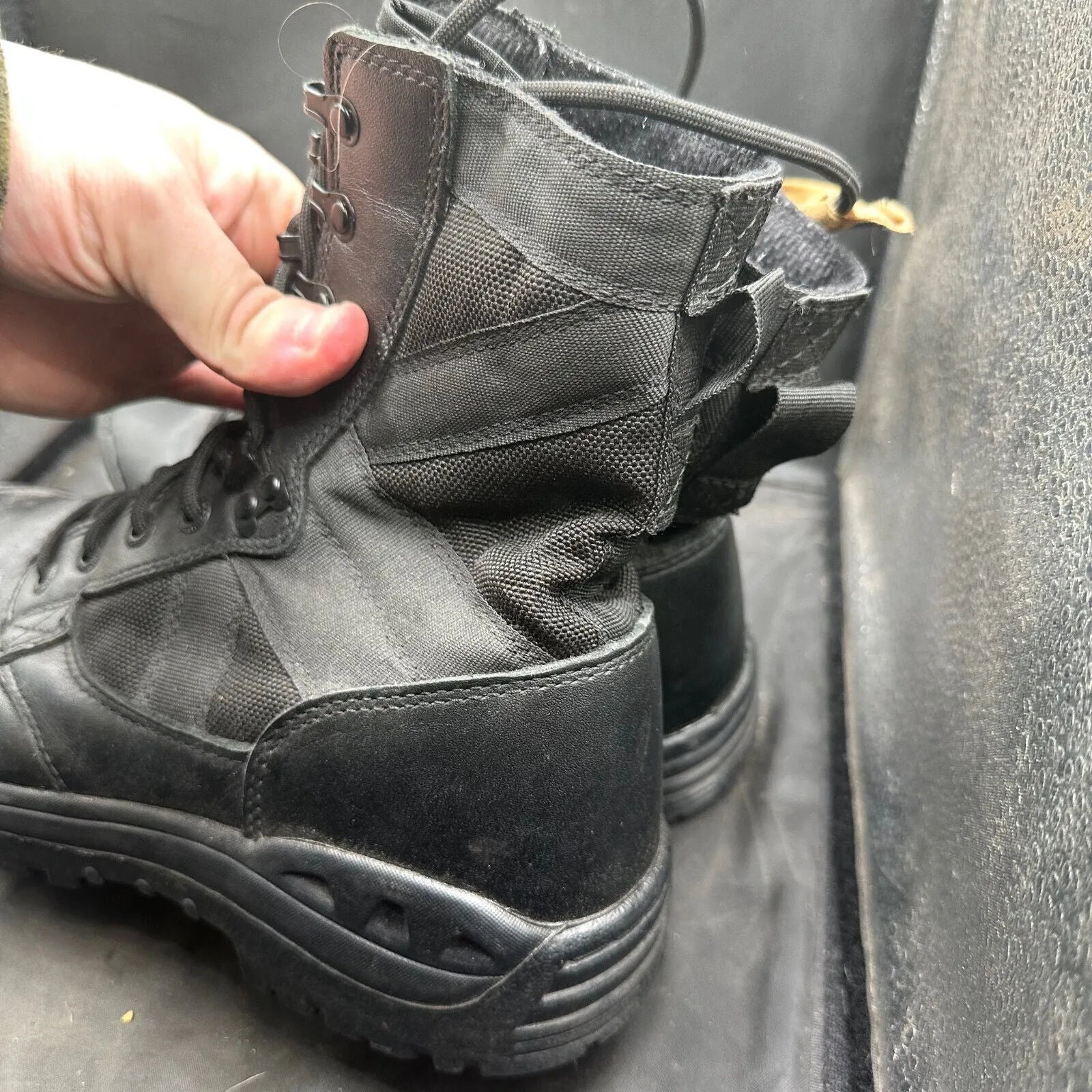 Army Black Leather High Top Magnum Combat Boots - Size EU 42 - UK 8L