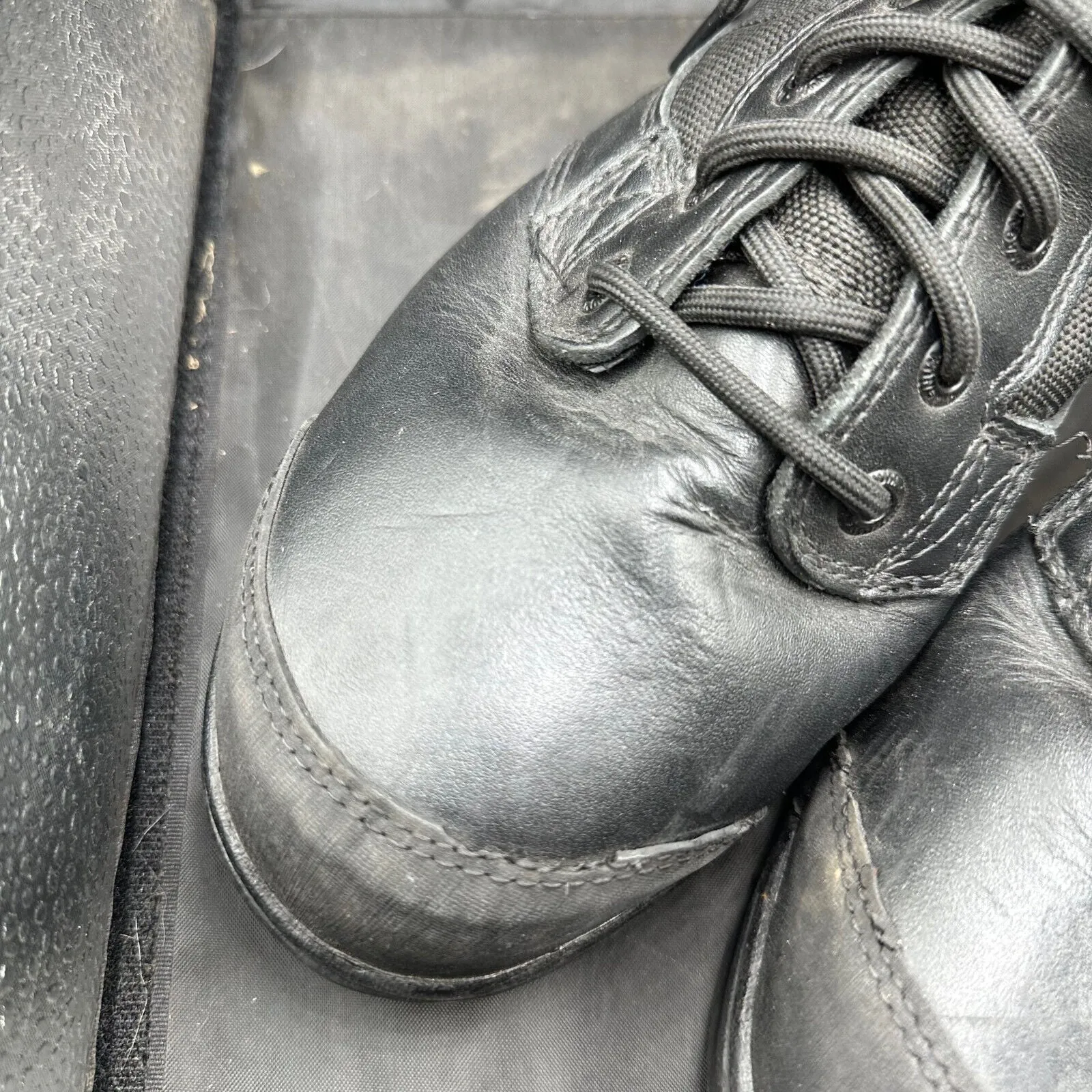 Army Black Leather High Top Magnum Combat Boots - Size EU 42 - UK 8L