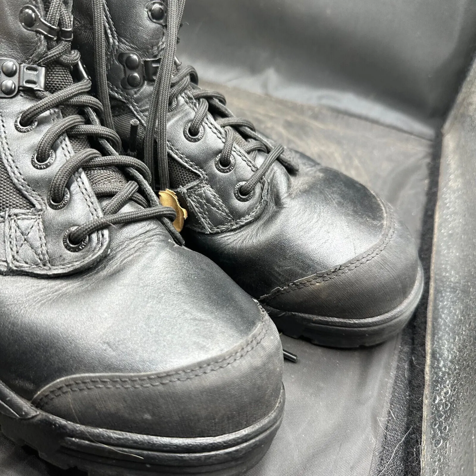 Army Black Leather High Top Magnum Combat Boots - Size EU 42 - UK 8L
