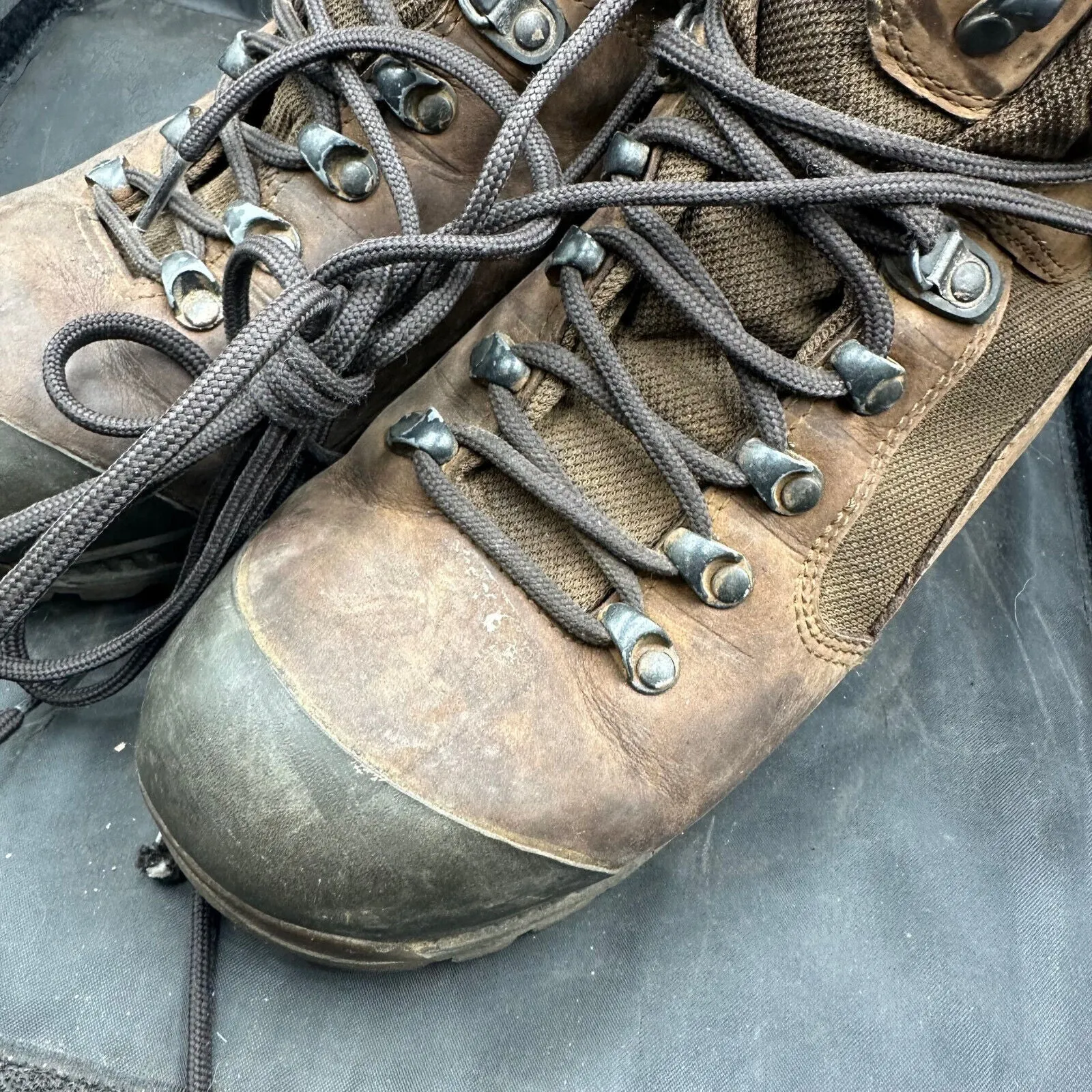 Army Brown Leather Meindl High Top Combat Boots - Size EU 41.5 - UK 7.5