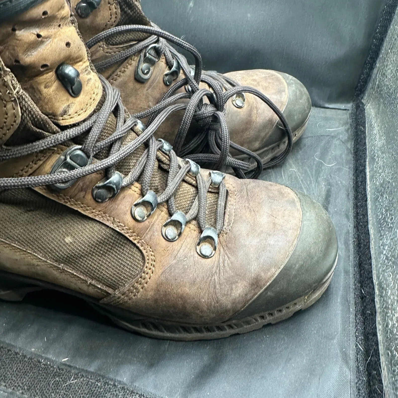 Army Brown Leather Meindl High Top Combat Boots - Size EU 41.5 - UK 7.5