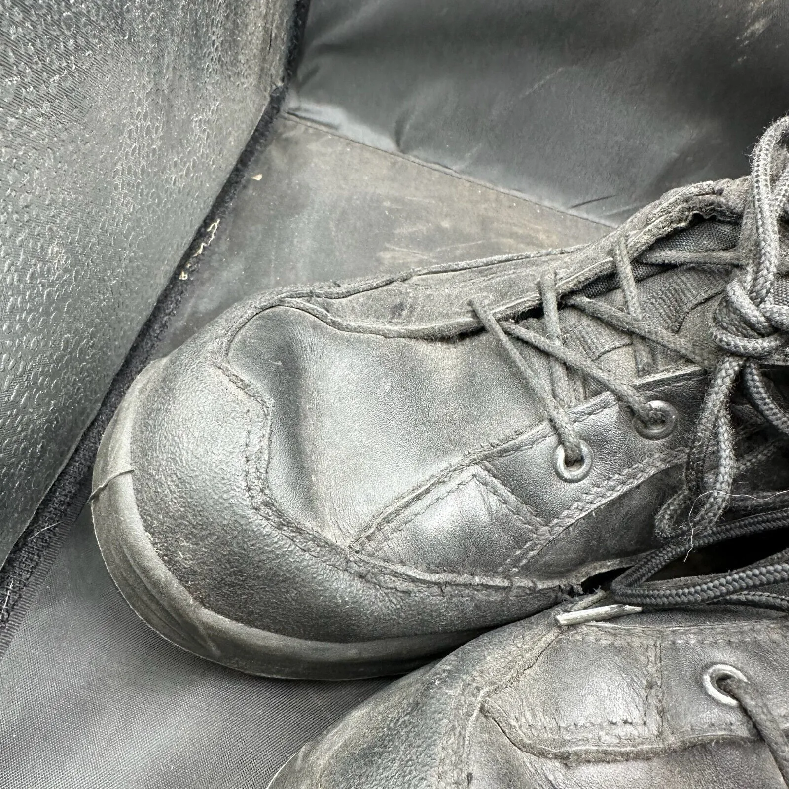 Austrian Army Black Leather Army Combat Boots - Size EU 44 - UK 9.5