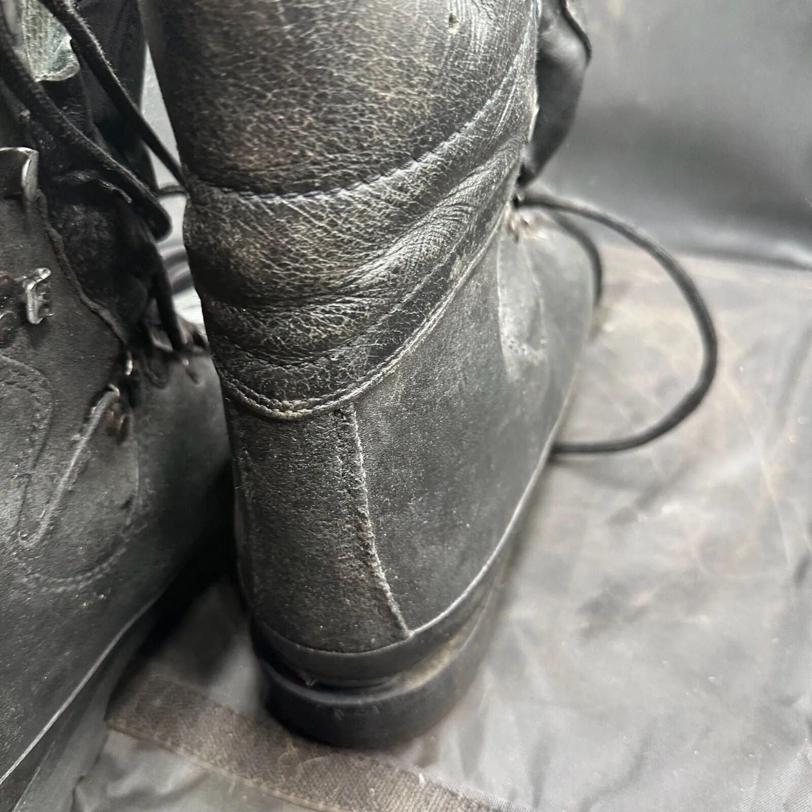 Austrian Army Black Leather Army Combat Boots - Size EU 45 - UK 10.5