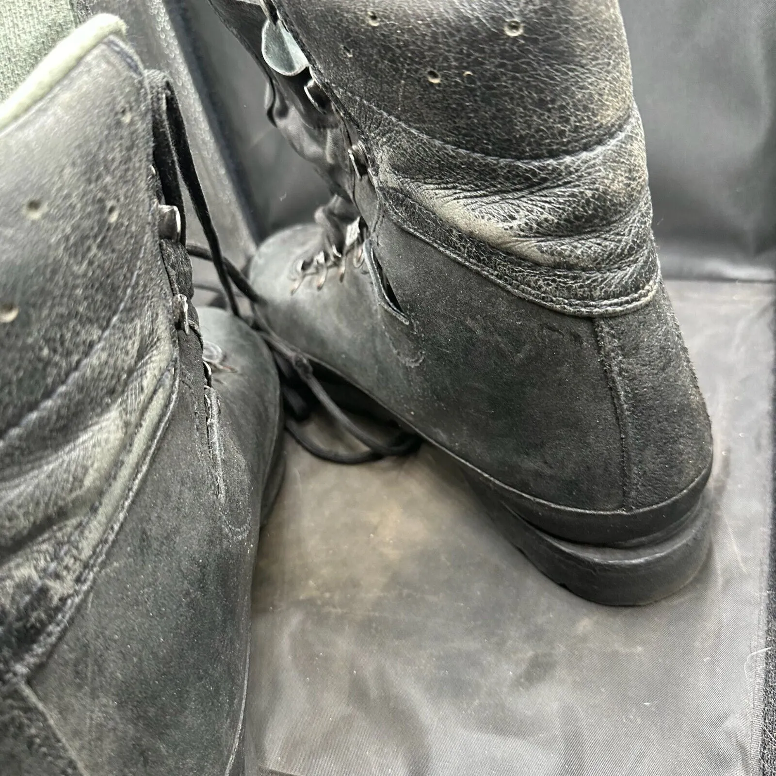 Austrian Army Black Leather Army Combat Boots - Size EU 45 - UK 10.5
