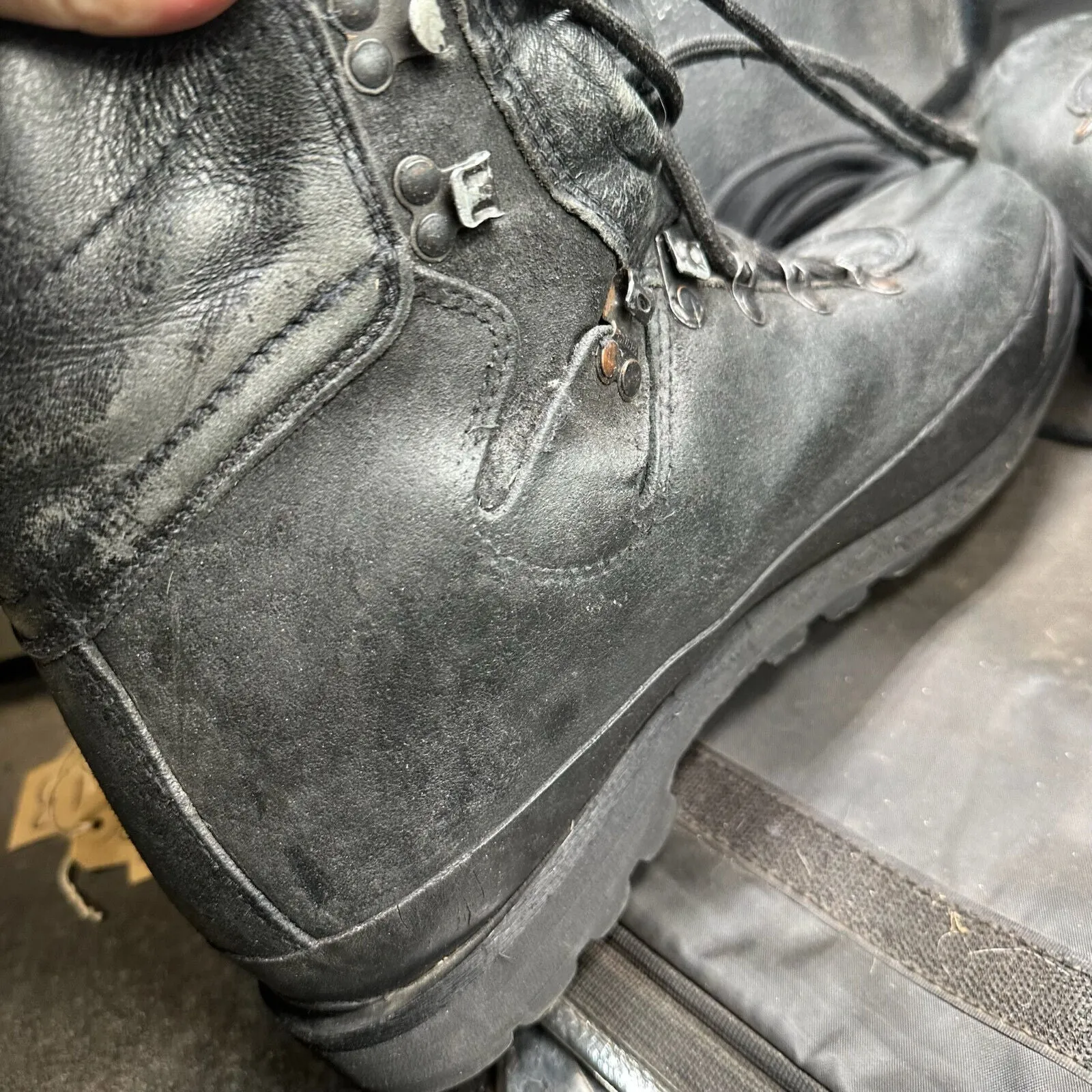 Austrian Army Black Leather Army Combat Boots - Size EU 45 - UK 10.5