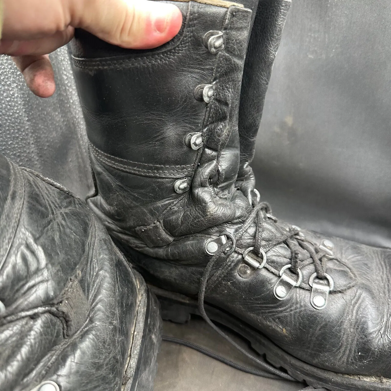 Austrian Army Black Leather Army Combat Boots - Size EU 45 - UK 10.5