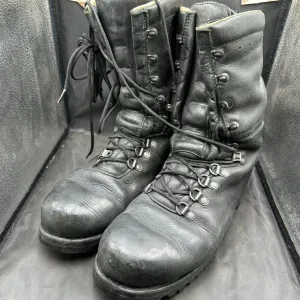 Austrian Army Black Leather Army Heavy Duty Combat Boots - Size EU 43 - UK 9