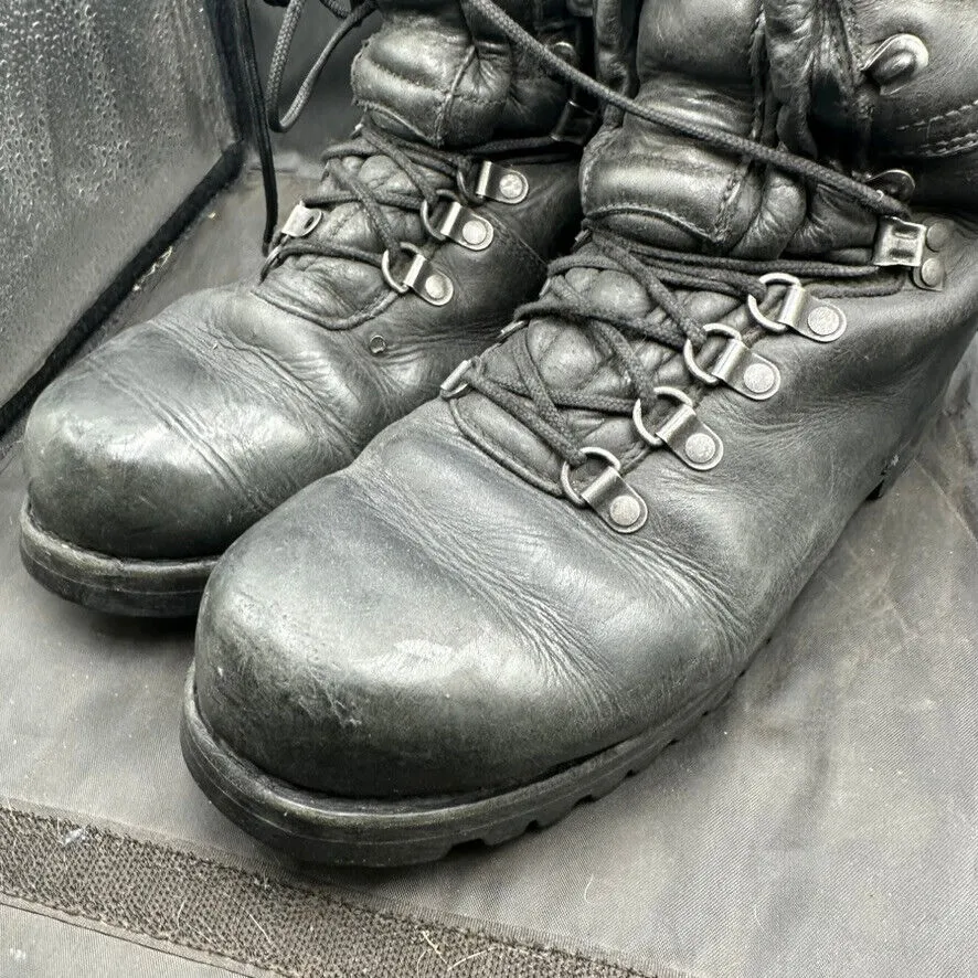 Austrian Army Black Leather Army Heavy Duty Combat Boots - Size EU 43 - UK 9