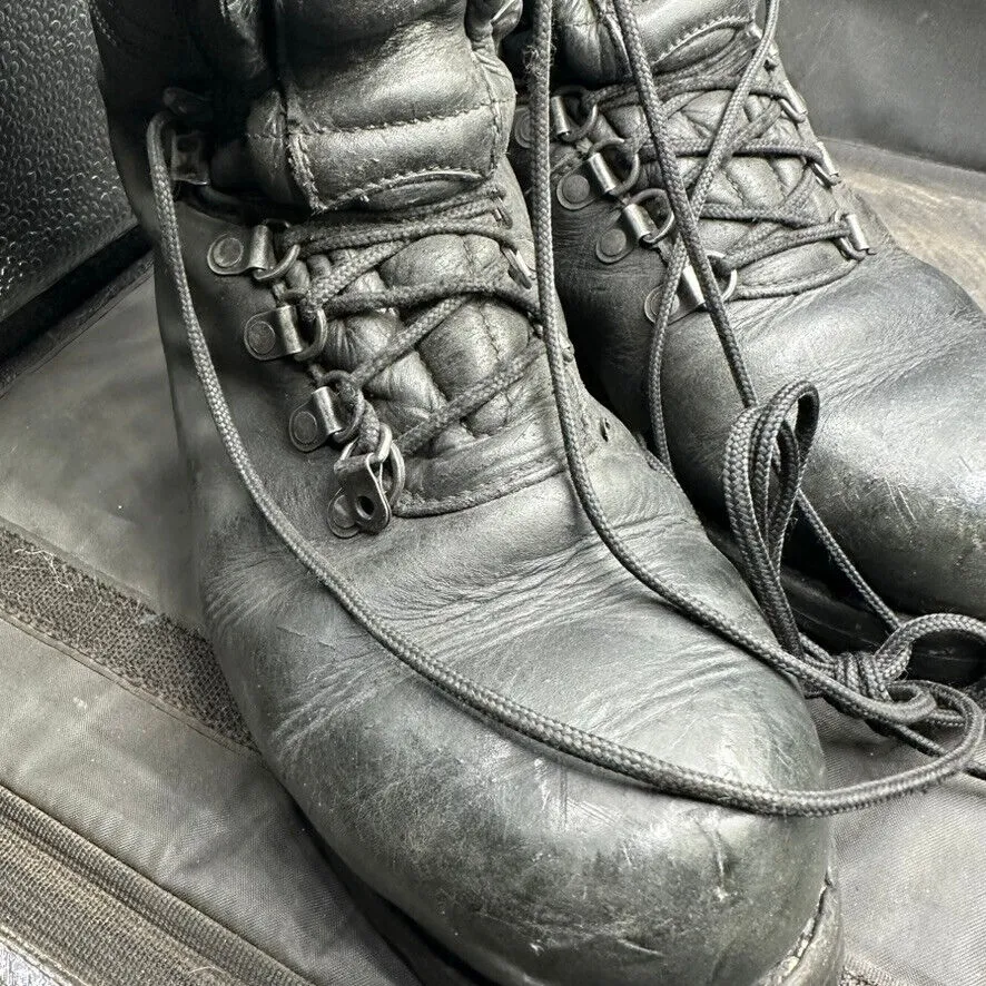 Austrian Army Black Leather Army Heavy Duty Combat Boots - Size EU 43 - UK 9