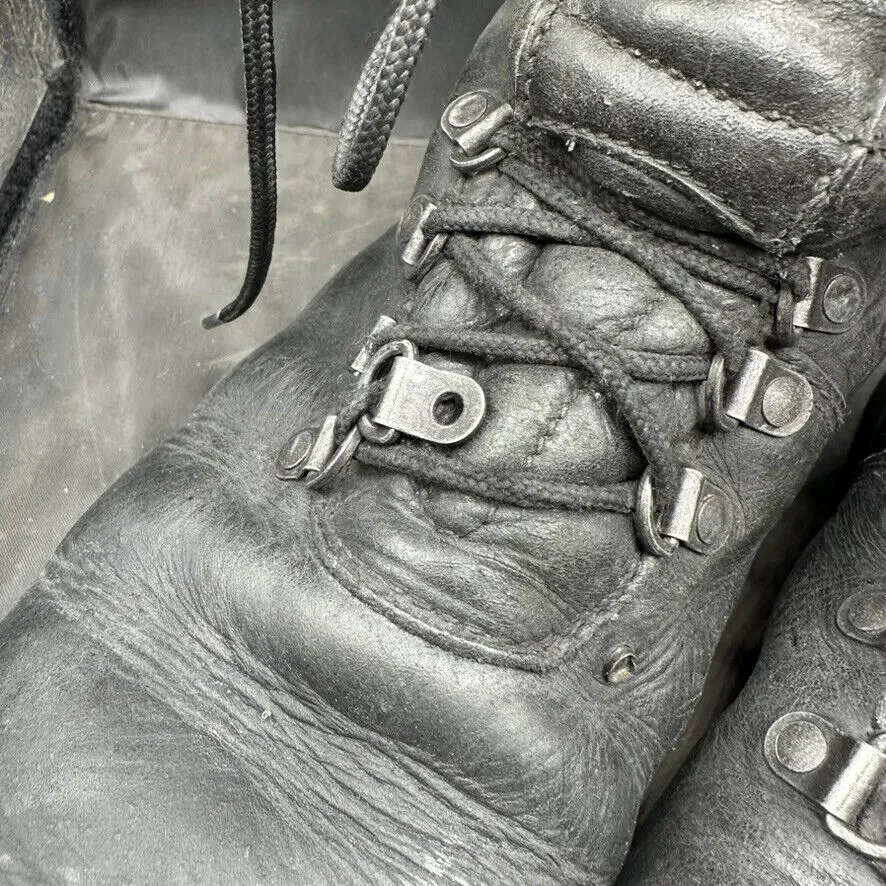 Austrian Army Black Leather Army Heavy Duty Combat Boots - Size EU 43 - UK 9