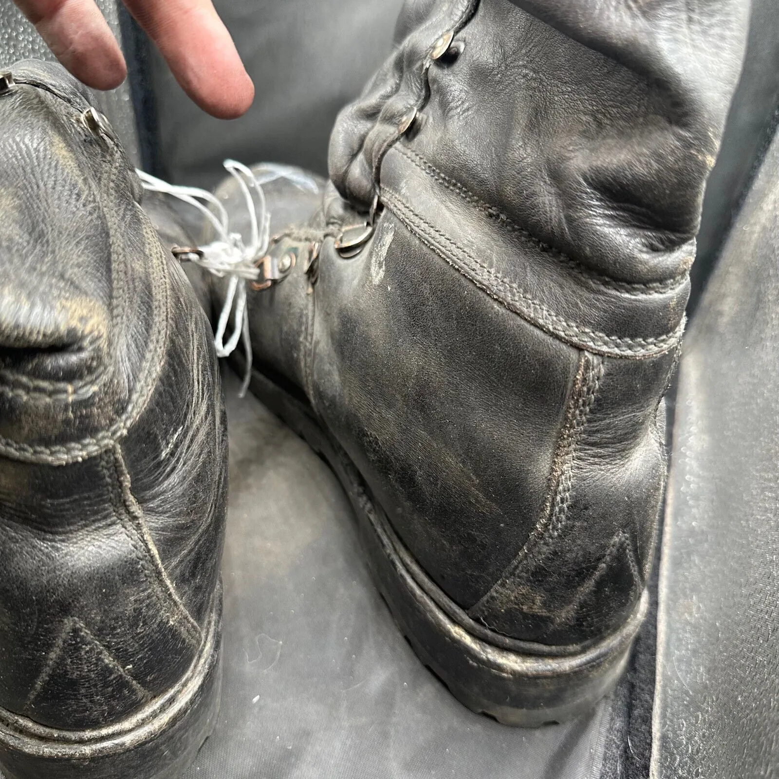 Austrian Army Black Leather Heavy Duty Combat Boots - Size EU 45 - UK 10