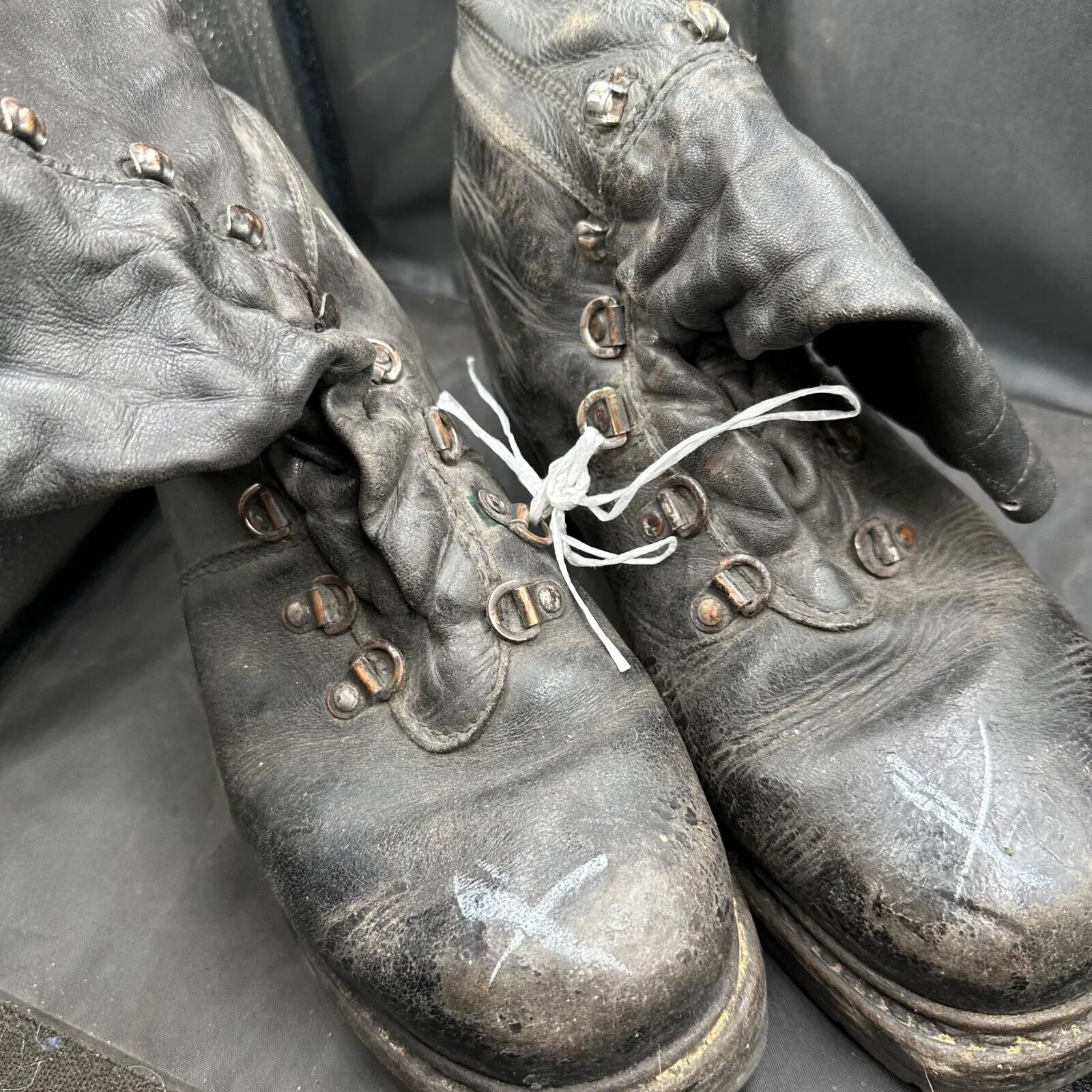 Austrian Army Black Leather Heavy Duty Combat Boots - Size EU 45 - UK 10