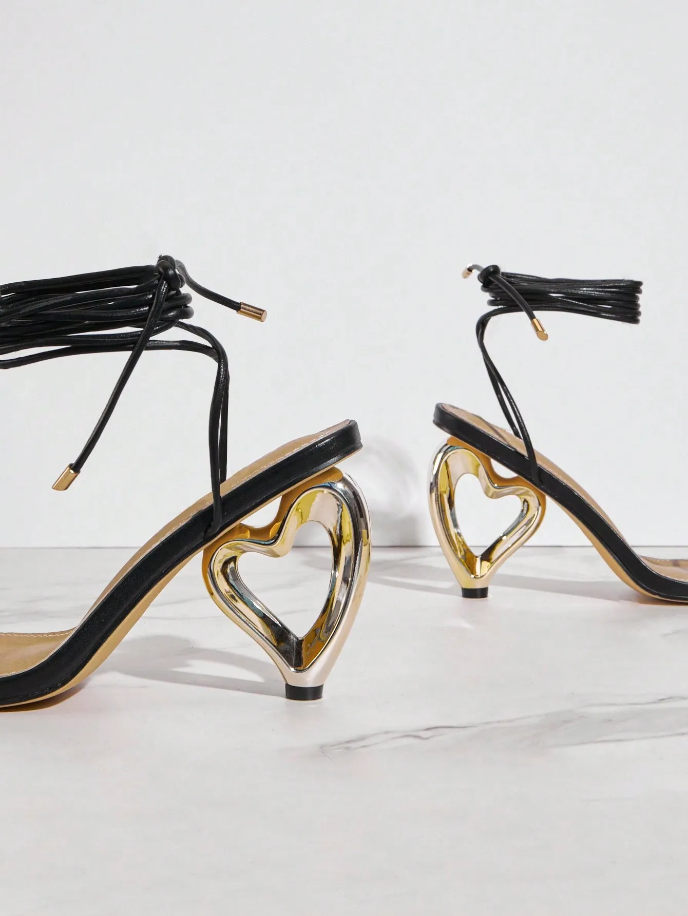 Black & Versatile High-Heeled Sandals