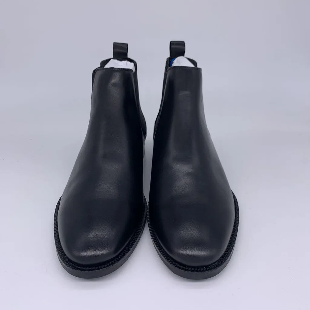 Bloomingdale's Chelsea Boots NIB