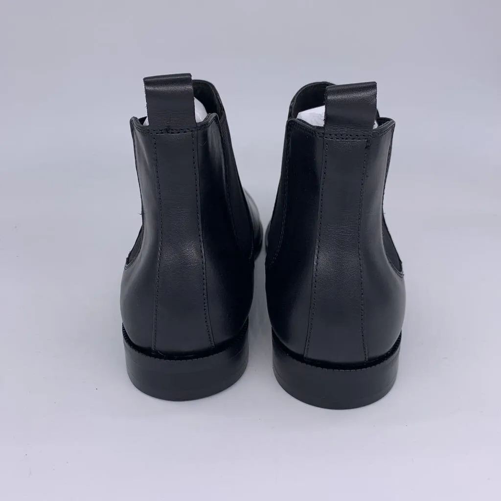 Bloomingdale's Chelsea Boots NIB