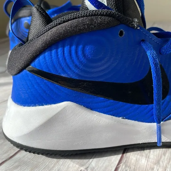 Boys Nike Team Hustle D 9