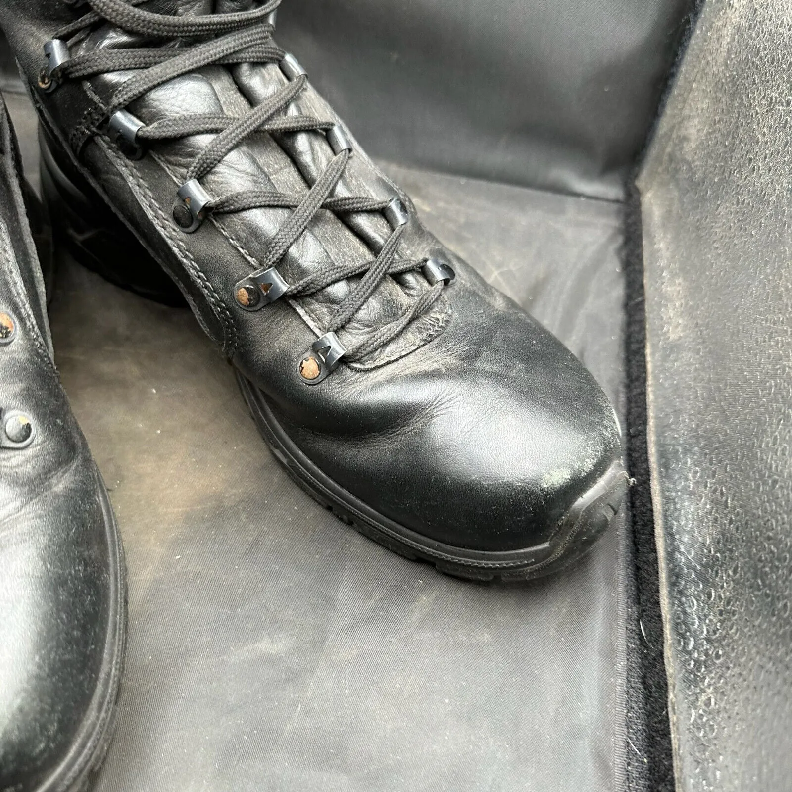 British Army Black Leather Army Combat Boots - YDS - Size UK 7M