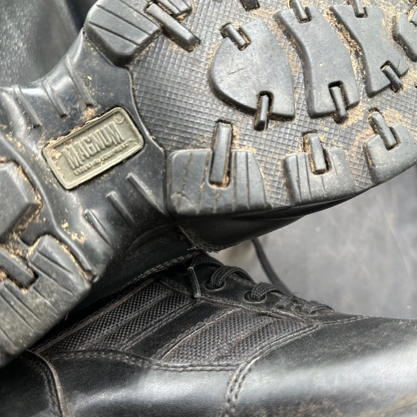 British Army Black Leather Army High Leg Combat Boots MAGNUM - Size UK 8