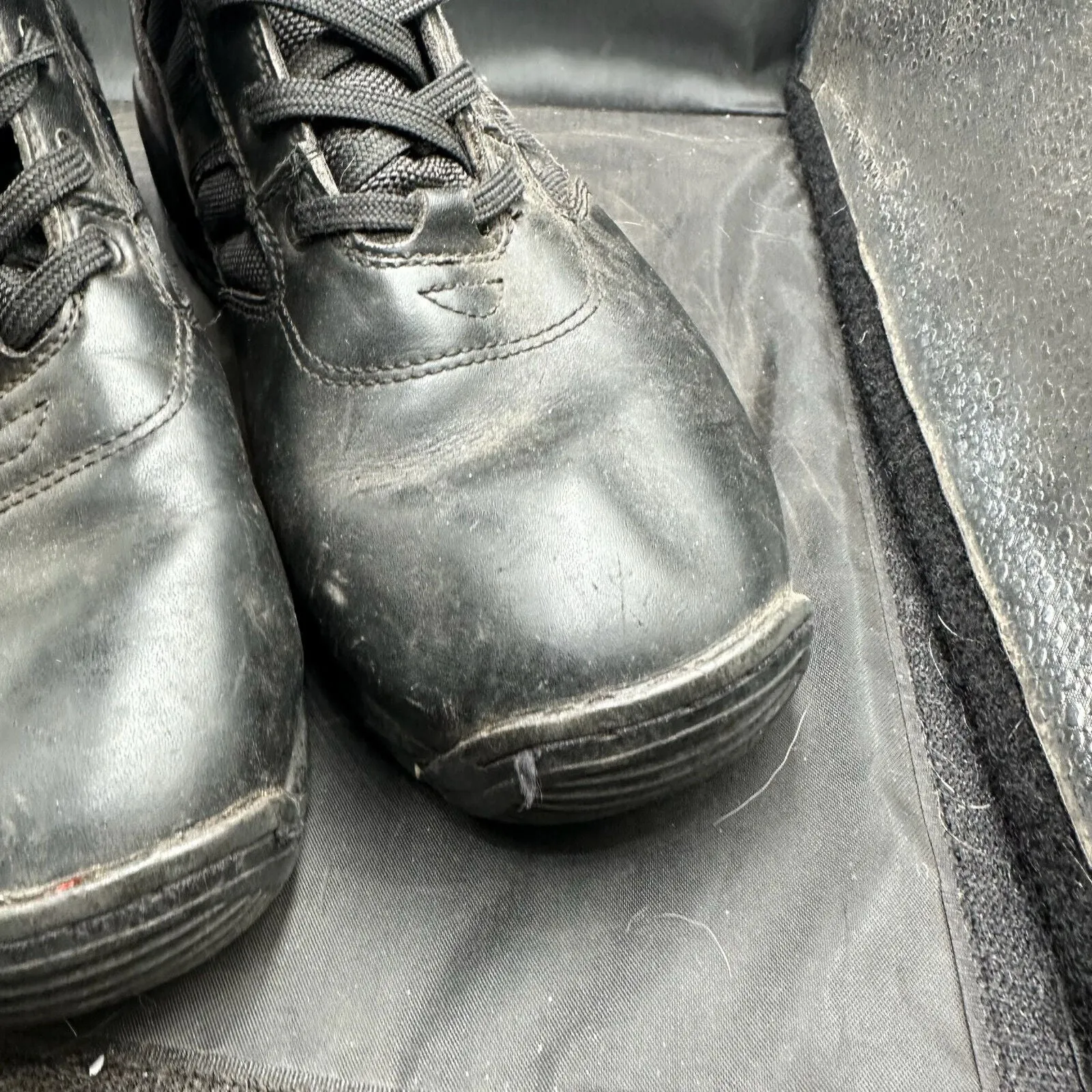 British Army Black Leather Army High Leg Combat Boots MAGNUM - Size UK 8