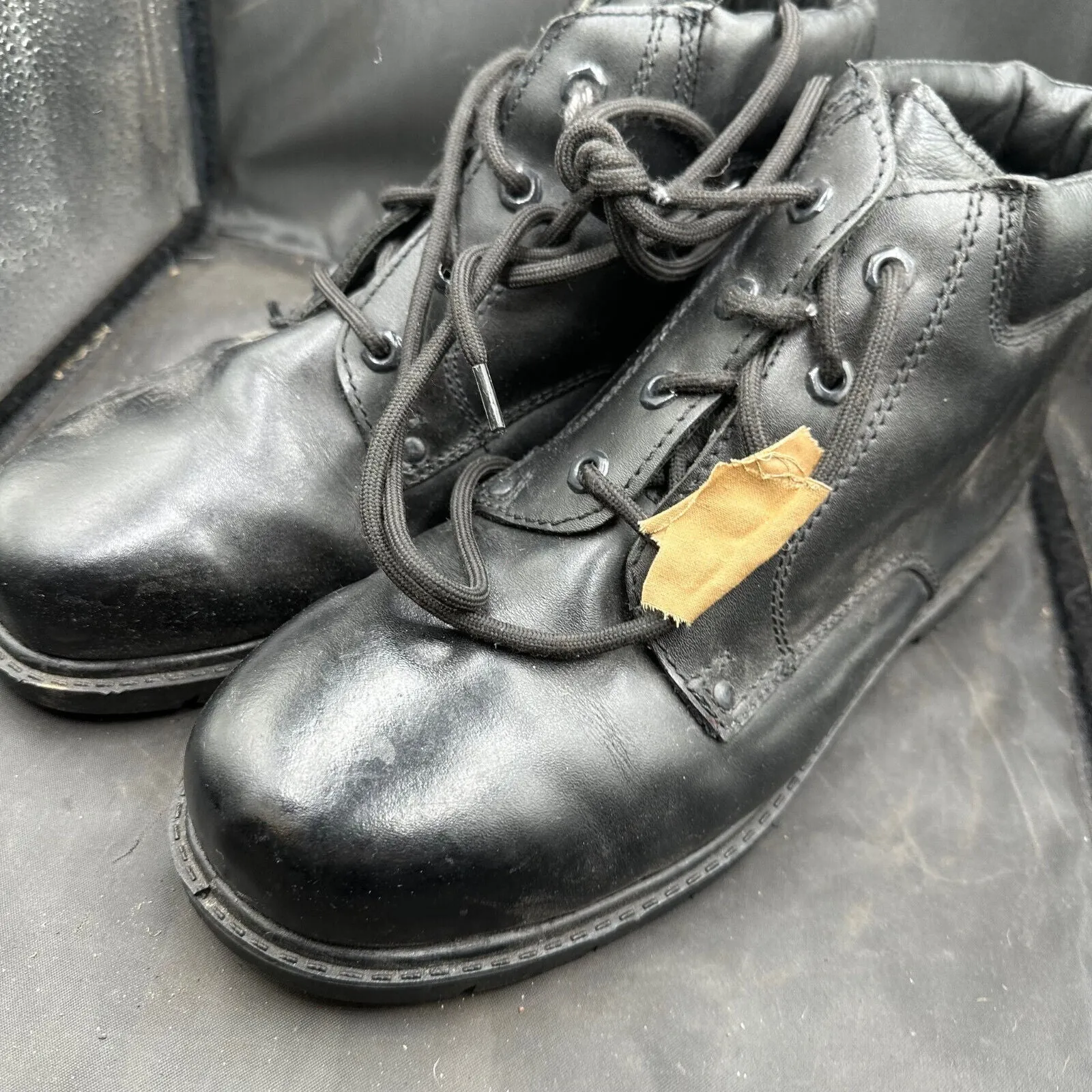British Army Black Leather Safety / Combat Boots - Size EU 44 - UK 9M