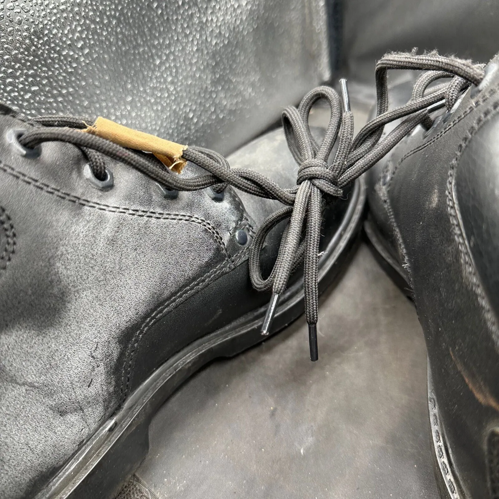 British Army Black Leather Safety / Combat Boots - Size EU 44 - UK 9M