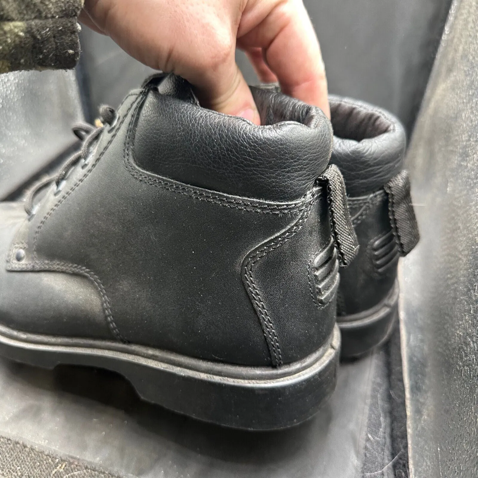 British Army Black Leather Safety / Combat Boots - Size EU 44 - UK 9M