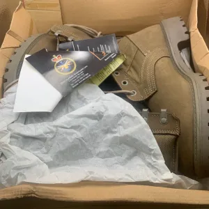 British Army Cordora Lightweight Combat Patrol Boots Desert Tan- 10S- NEW IN BOX