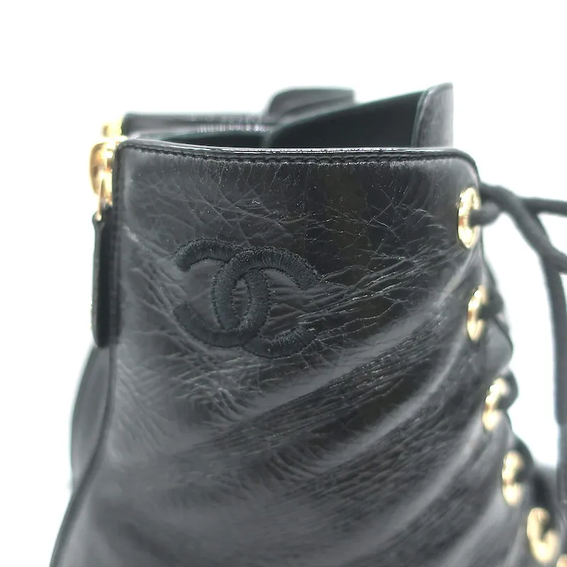 Chanel Cap Toe Combat Boots Black Leather & Patent Size 39 Lace-Up Ankle Boots