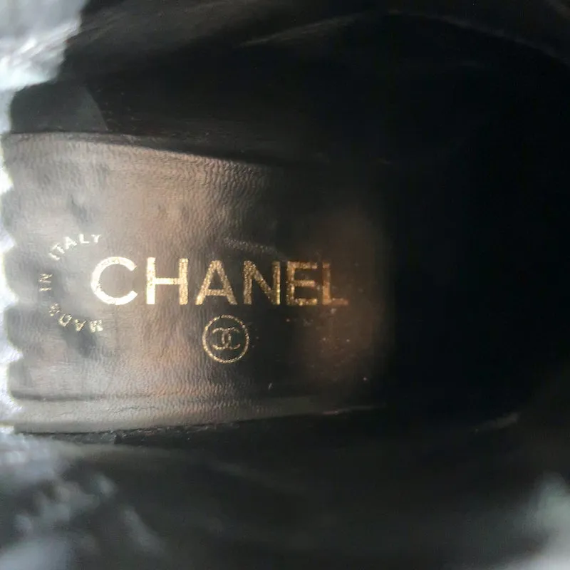 Chanel Cap Toe Combat Boots Black Leather & Patent Size 39 Lace-Up Ankle Boots