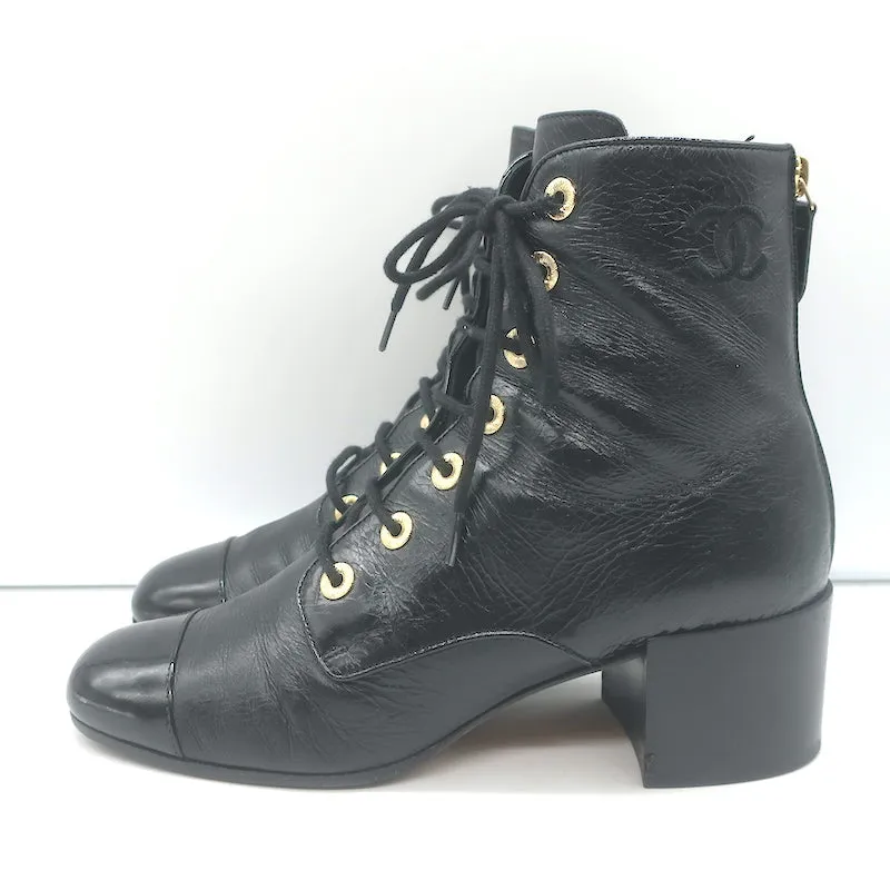 Chanel Cap Toe Combat Boots Black Leather & Patent Size 39 Lace-Up Ankle Boots