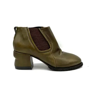 Lavern Chelsea Boot
