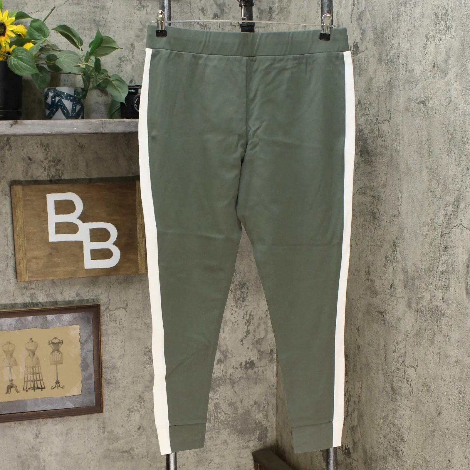 Lisa Rinna Collection Women's Contrast Skinny Stripe Knit Joggers Army Large