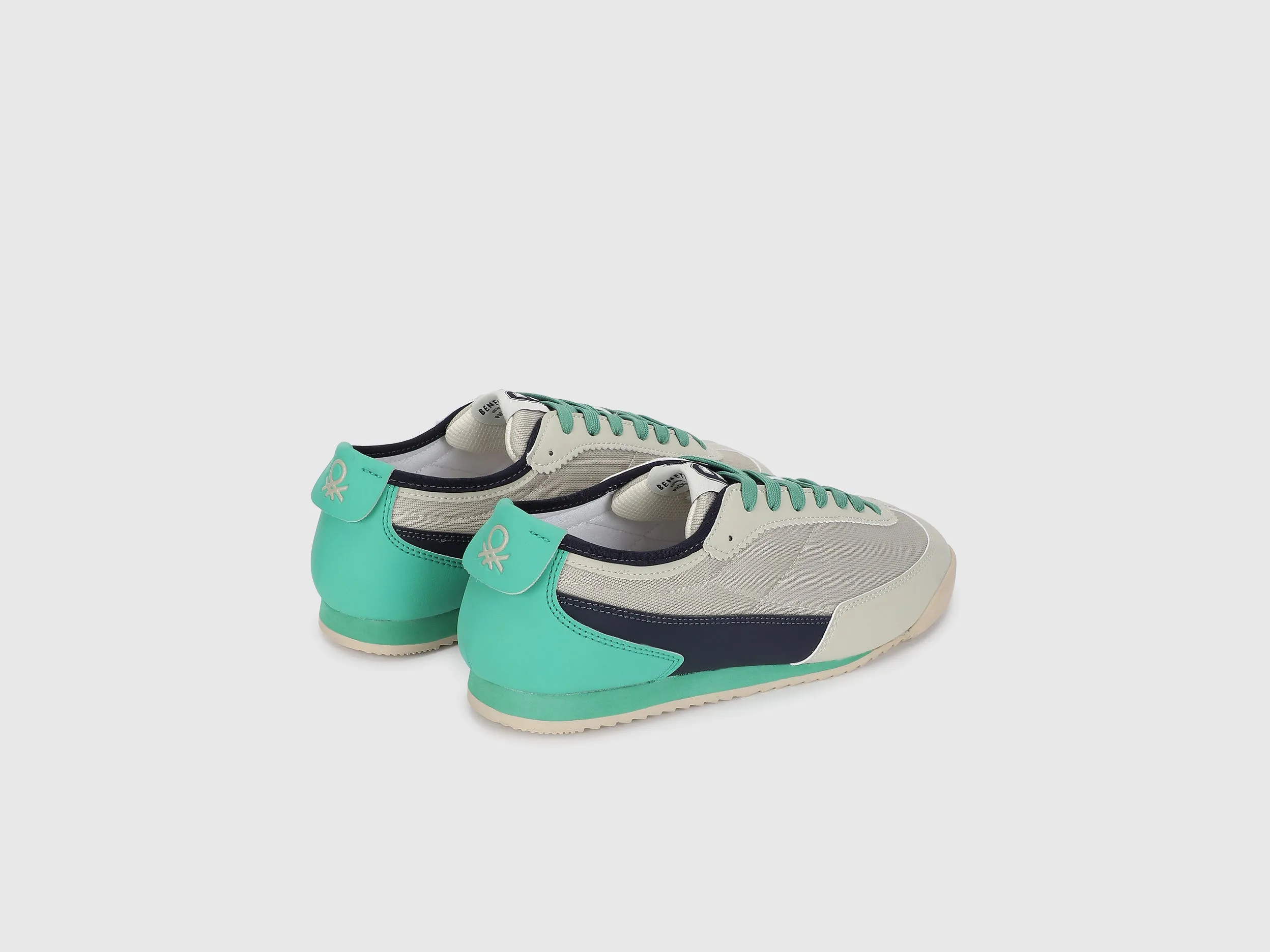 Men PU Mesh Colorblocked Sneakers