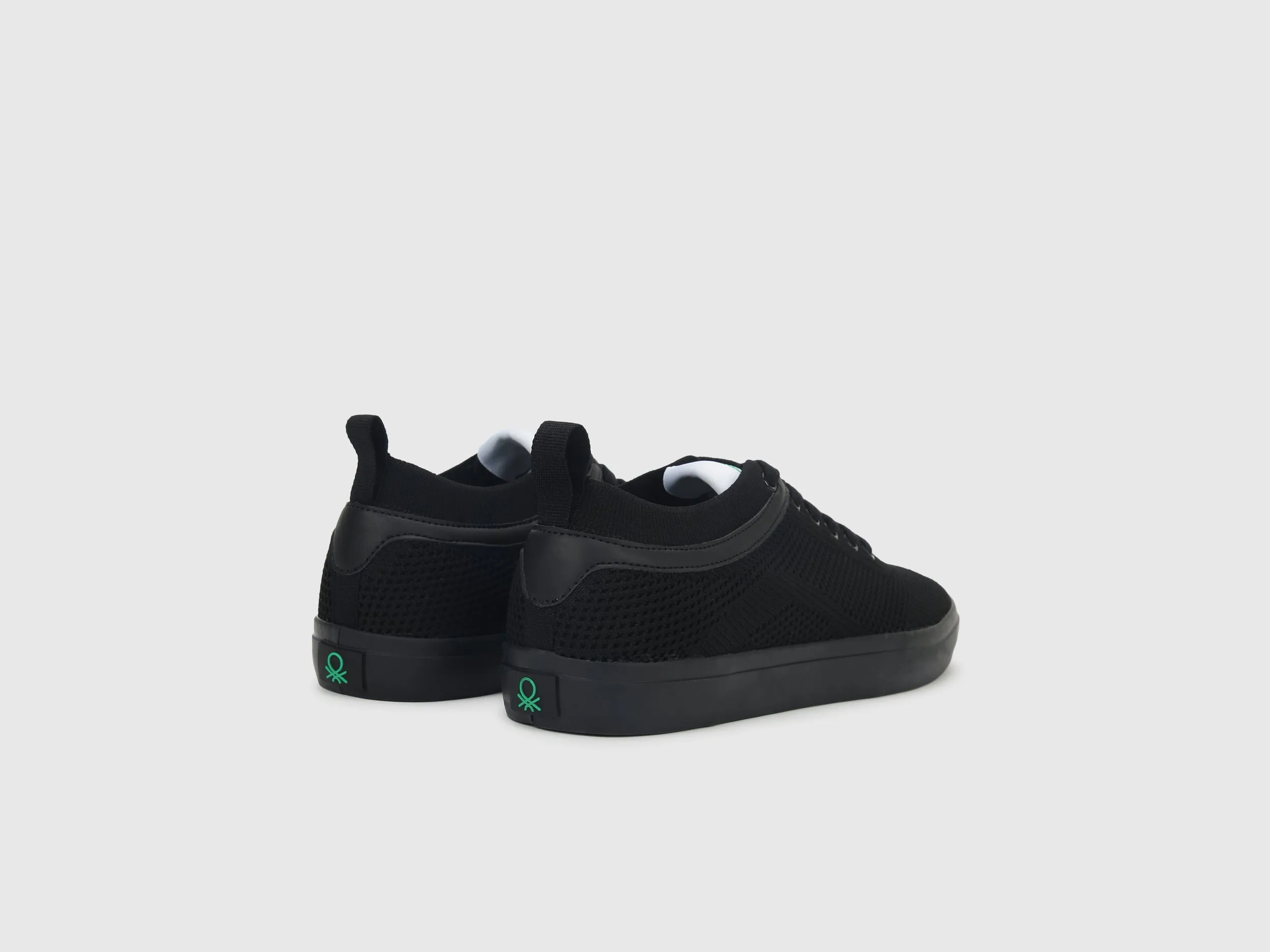 Men Textured Lace-up Sneakers