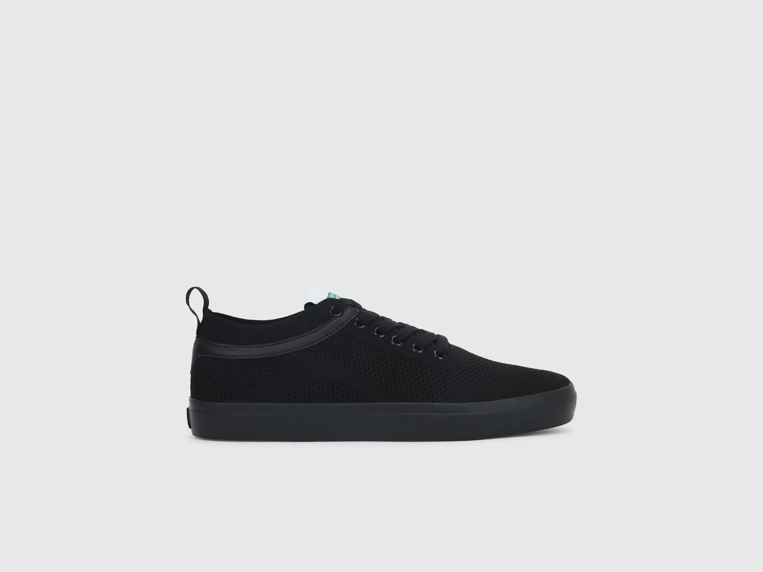Men Textured Lace-up Sneakers