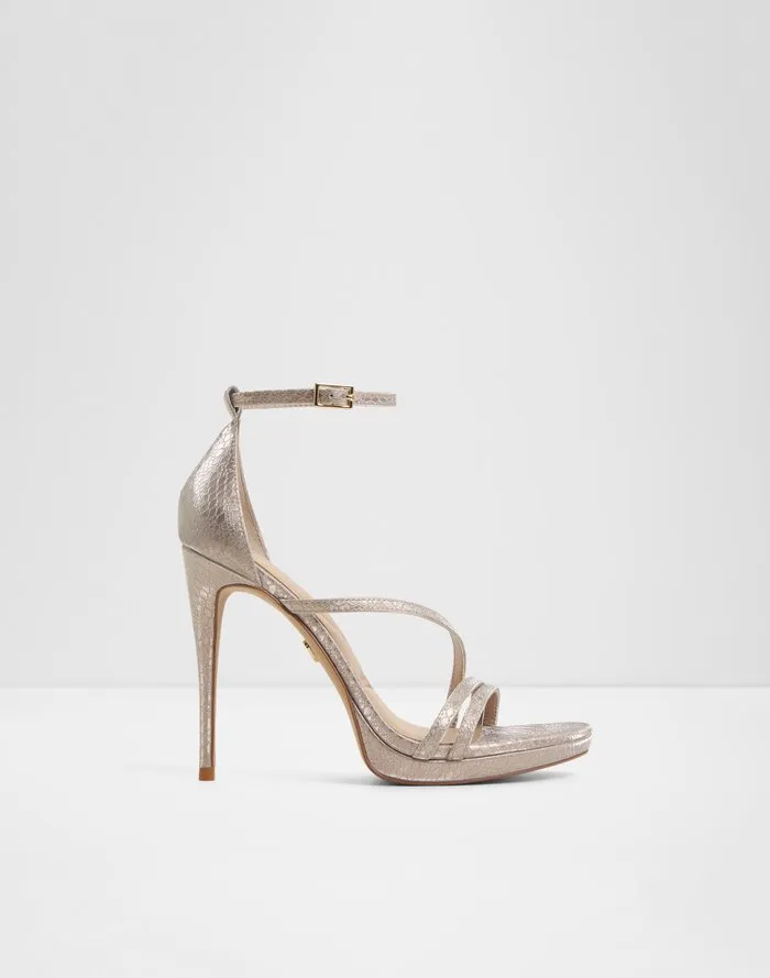 Odella / Heeled Sandals