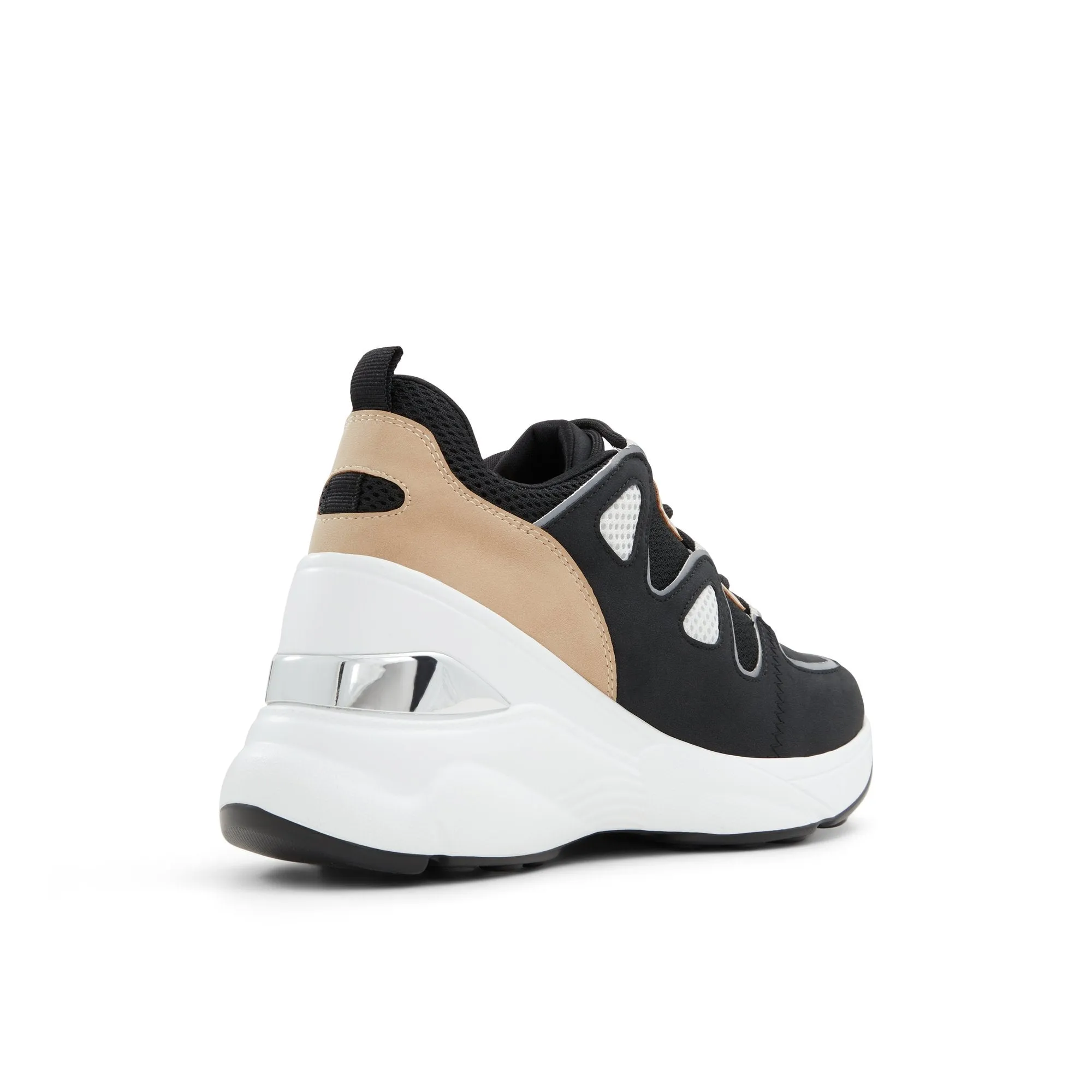 Ozzie / Sneakers