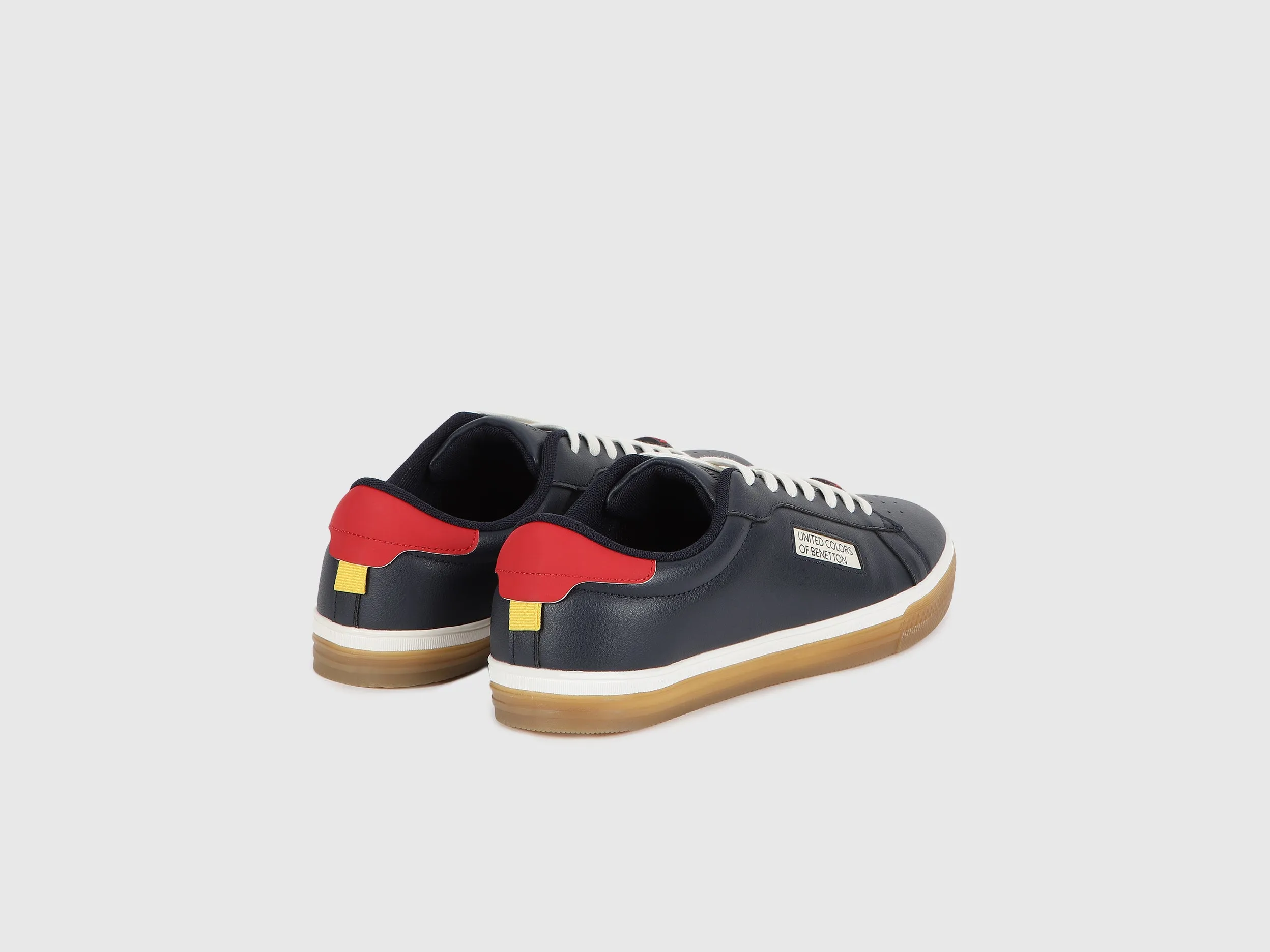 Perforated Pattern Lace-Up Casual Sneakers
