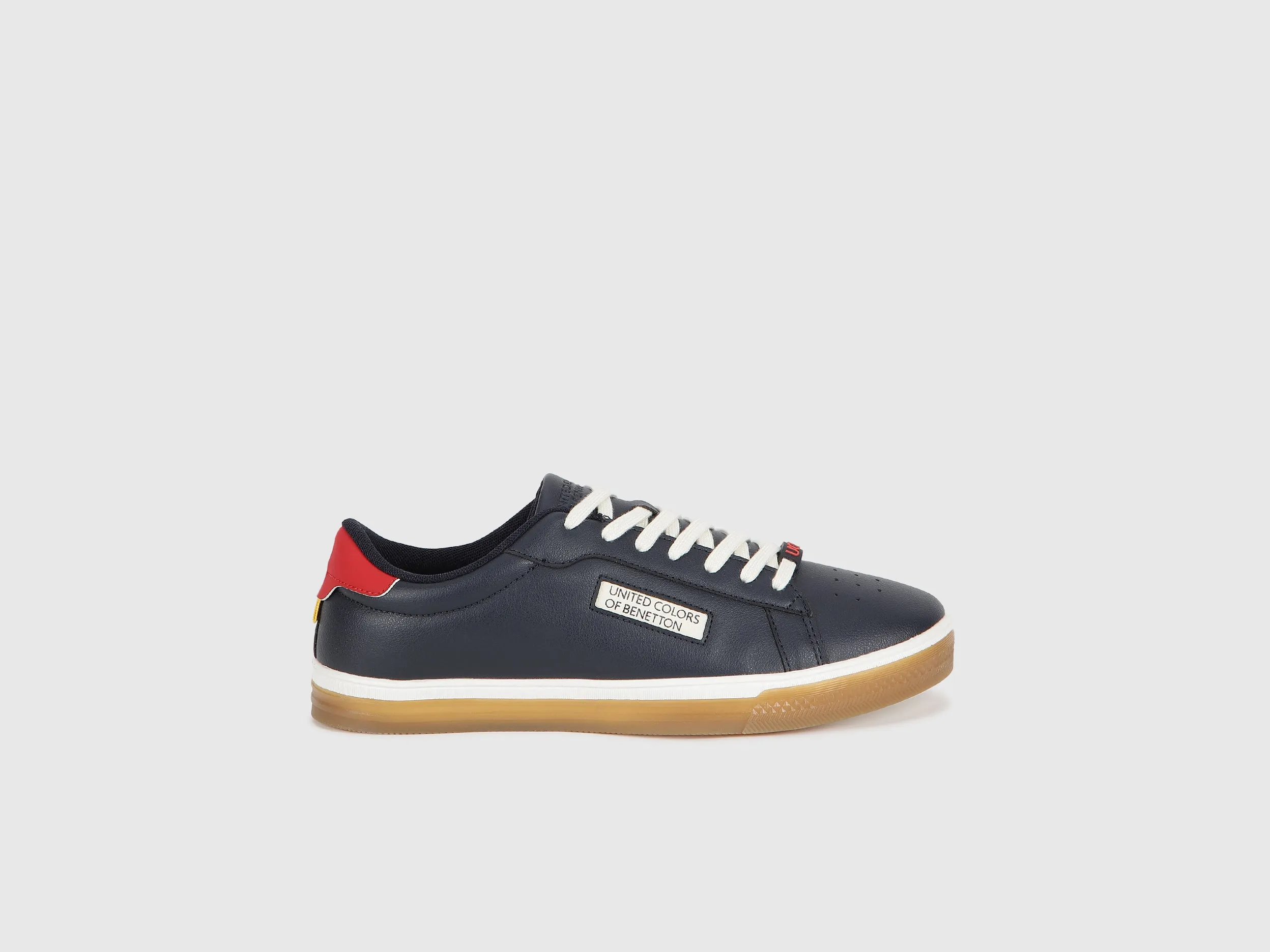 Perforated Pattern Lace-Up Casual Sneakers