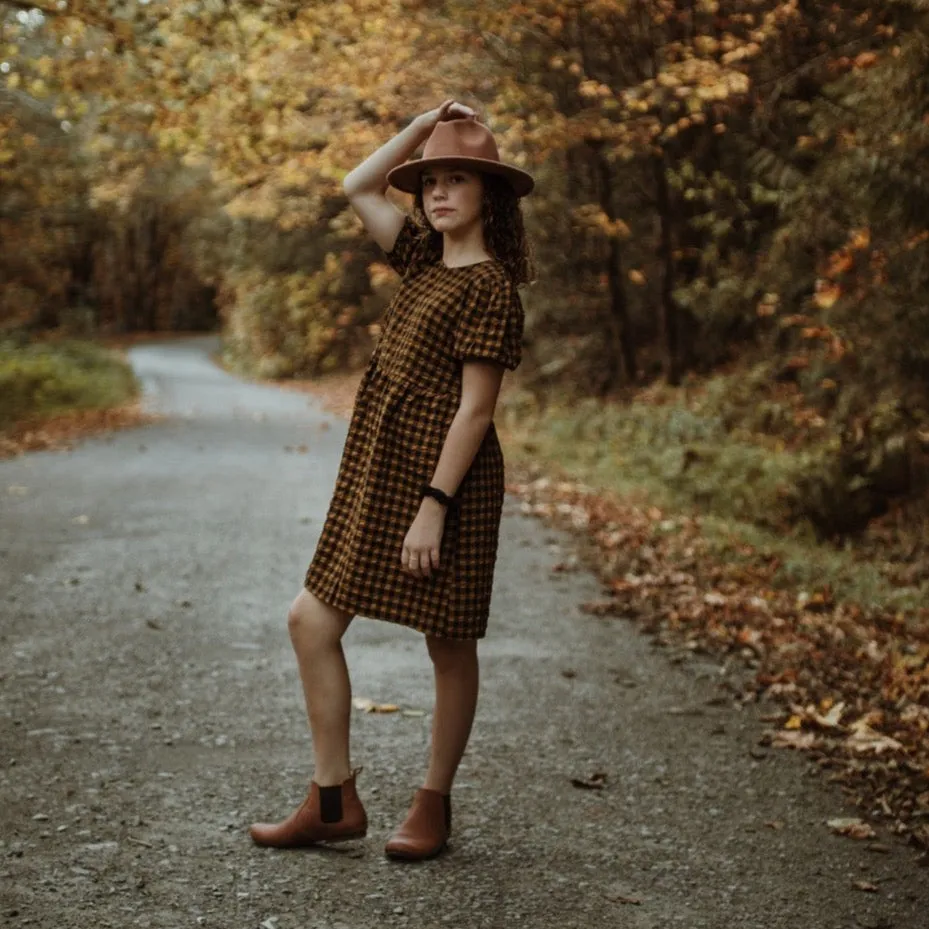 SECONDS 2021 Version - Viajero Chelsea Boot {Women's Leather Boots}