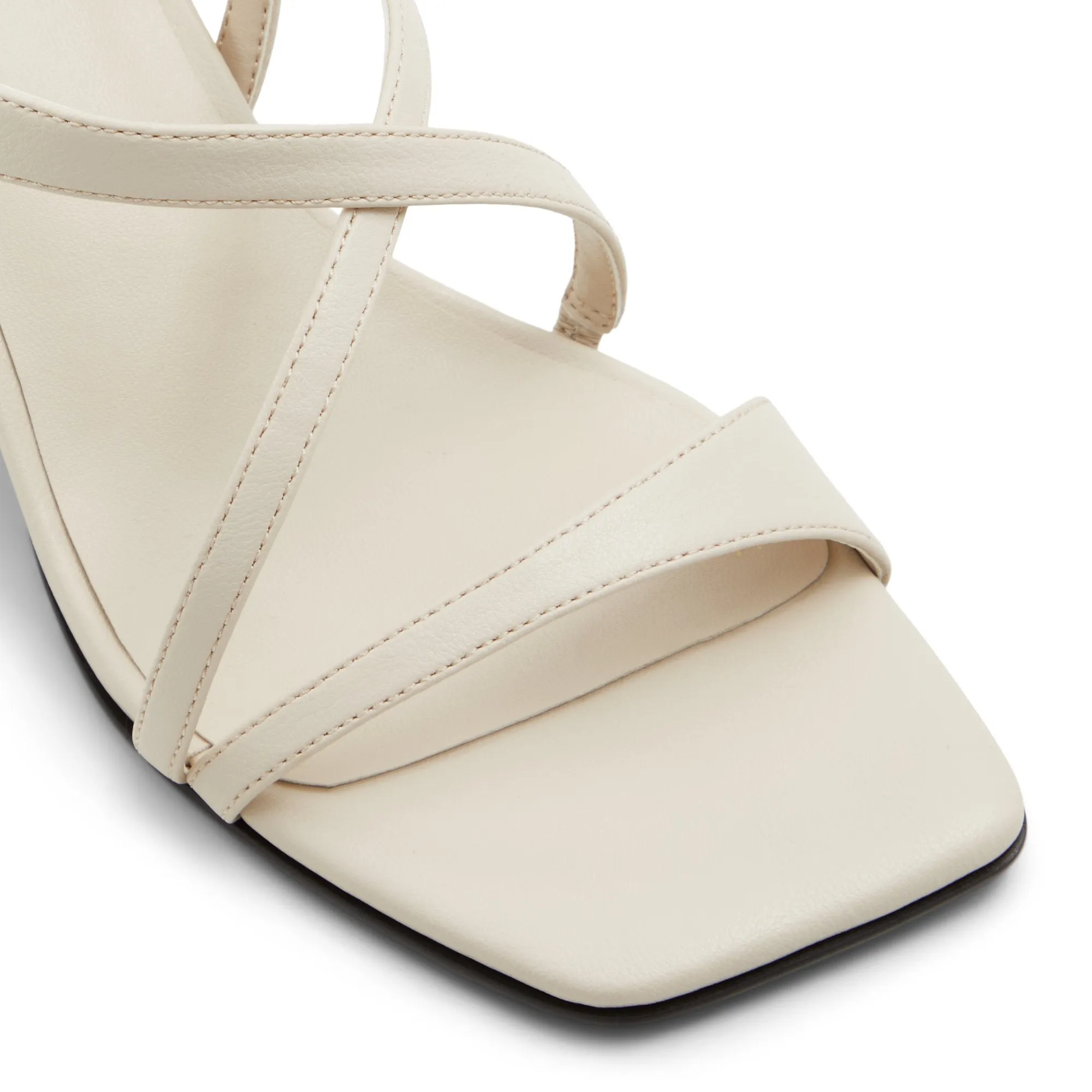 Shaynaa / Heeled Sandals