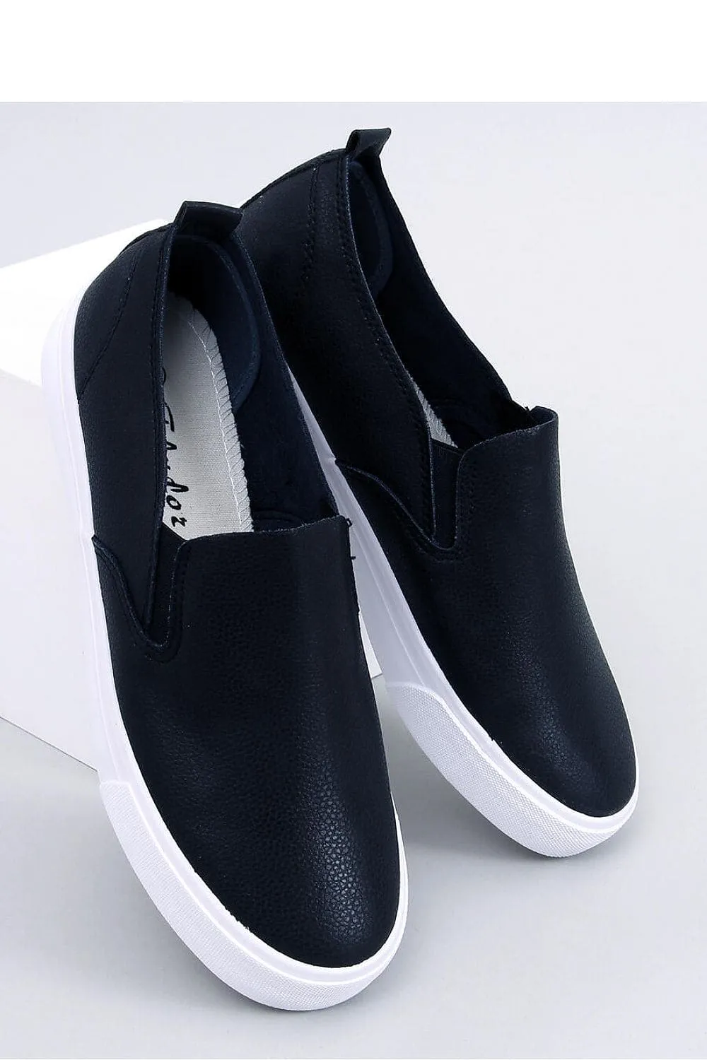 Sneakers Inello