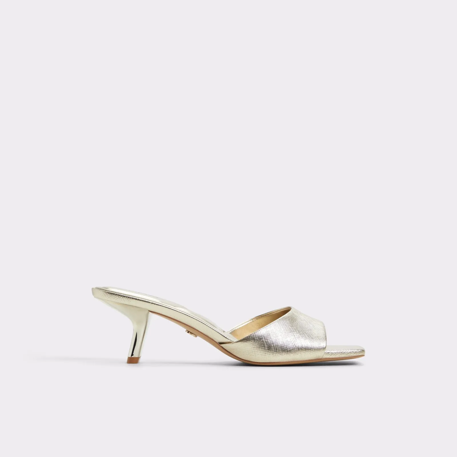 Sophistication / Heeled Sandals