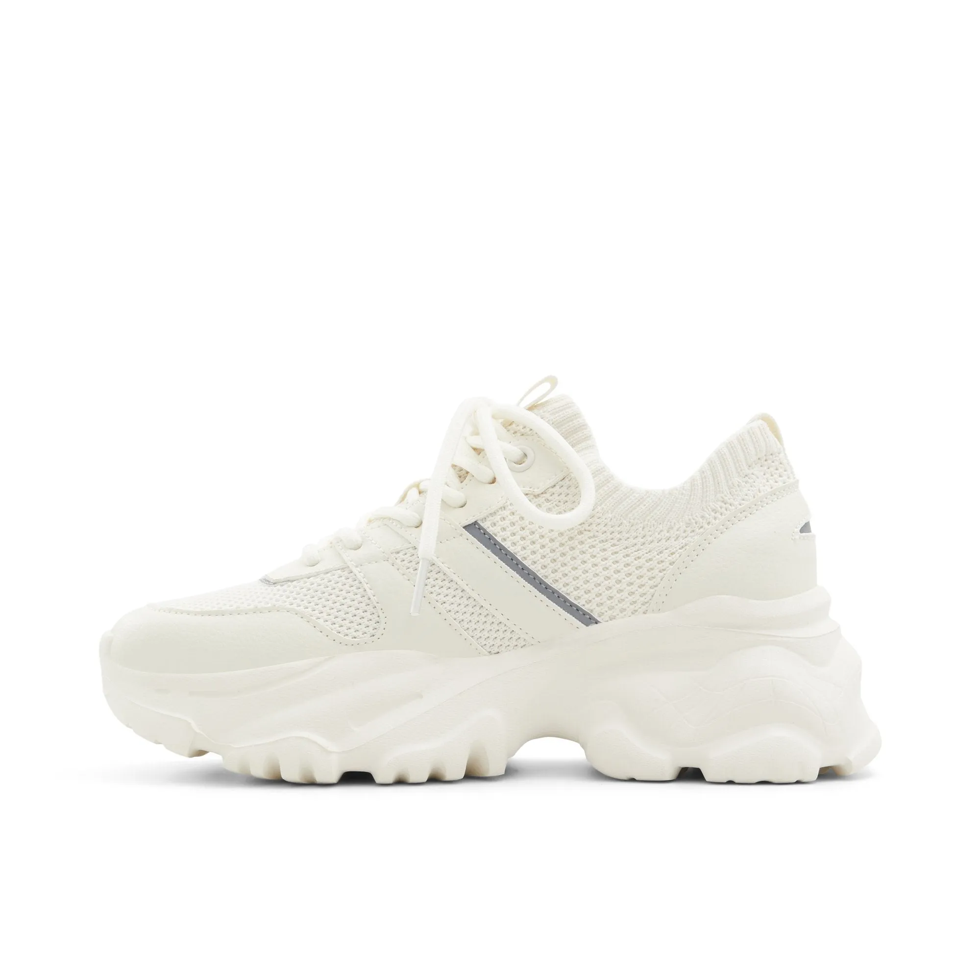 Symone / Sneakers